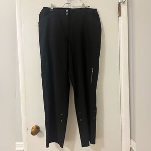 Chicos size 2 (equivalent L/12) black Zenergy cargo pants.
